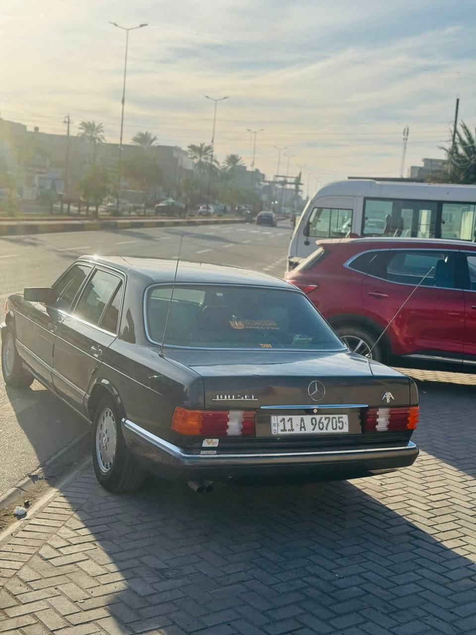 مارسدس رئاسي ١٩٩٠ عنكبوت مكينة بلاد جديدة  رقم بغداد بسمي تحويل ثاني يوم  
***********
