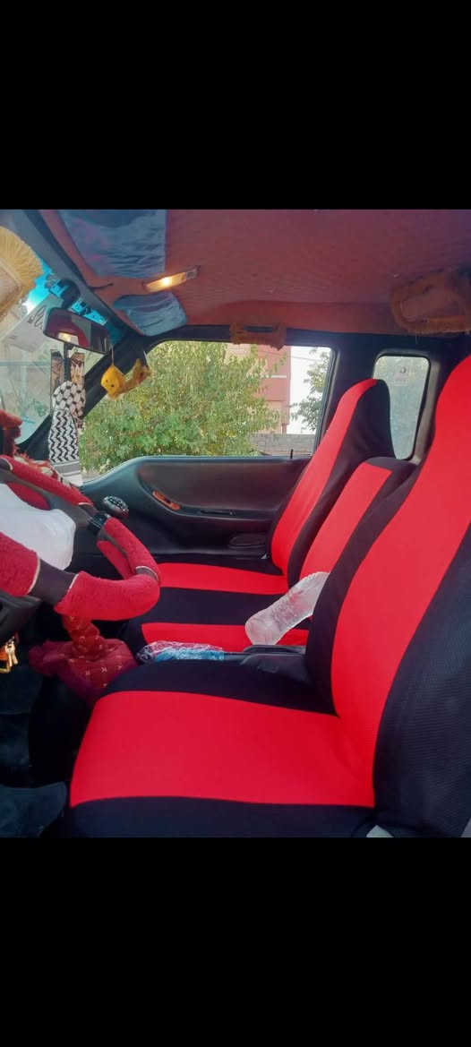 السلام عليكم كيا للبيع هونداي بورتر 2002 مو مسجل للبيع كير محرك اكسن كهربائيات كلها شرط سيارة ماناقصها اي شي
السعر 32 وبيها مجال

ملاحظه غير متواجد عالنت 
للاتصال ‏‪***********‬‏
