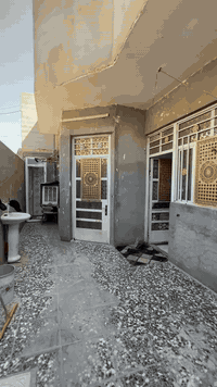 السلام عليكم بيت للبيع الحبيبيه الستكشافات شارع 100 مربع بناء حديث مساحه 110 طابقين يحتوي ع غرفتين وصاله واستقبال وحمام خارجي و2داخلي ومطبخ حار كامل
للاستفسار: ***********
