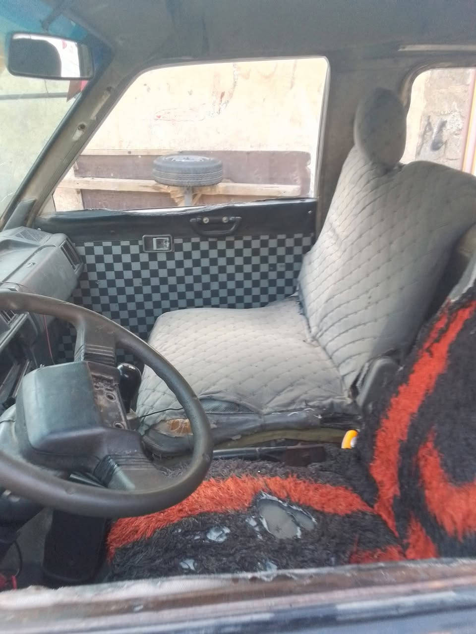 كيا بستا للبيع محرك كايم رقم احمر نينوى 12ورق للاستفسار الاتصال على الرقم ***********
