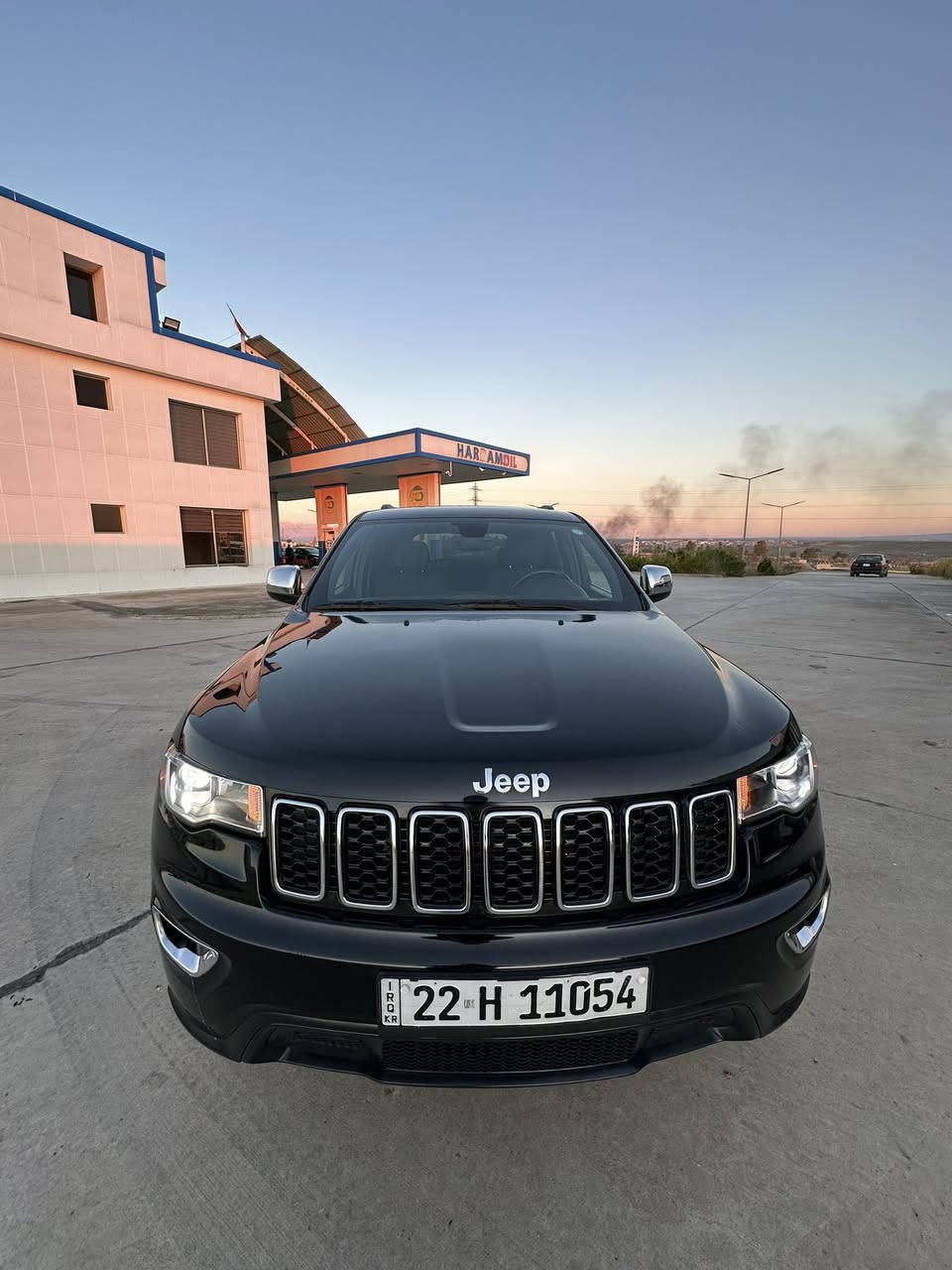 بسم الله ماشاءالله
جيب لاريدو گراند شيروكي2017
سياره لوك جديد مال بيت 
لون اسود 
تشعيل عن بعد
دبل سويج 
بصمة
تخم تايرات جديد
لايت عالي وناصي زينو
كيج الكتروني سكان شيفت كوشن كهربايي كوشن جلد احمر اسود حساس خلفي توقف تلقائي دفع روباعي 4/4
دبل اكسل كاميرة خلفي شاشة متوسط ماشية135الف ابواب بصمة 
المحرك والگيرمكفولة لووك جديد على وضع شريكة
سياره داخله كلين صار حادث بالعراق باب نفرصبغ بدون دواخل بدون ايرباك حتى دعاميات بيلادي سياره مال بيت نفس شريكه بدون تعديل وشخط حتى برغي مامفتوح سياره احلا من صوره ماكو هاي جمال بالعراق 2017
رقم تلفون ***********
