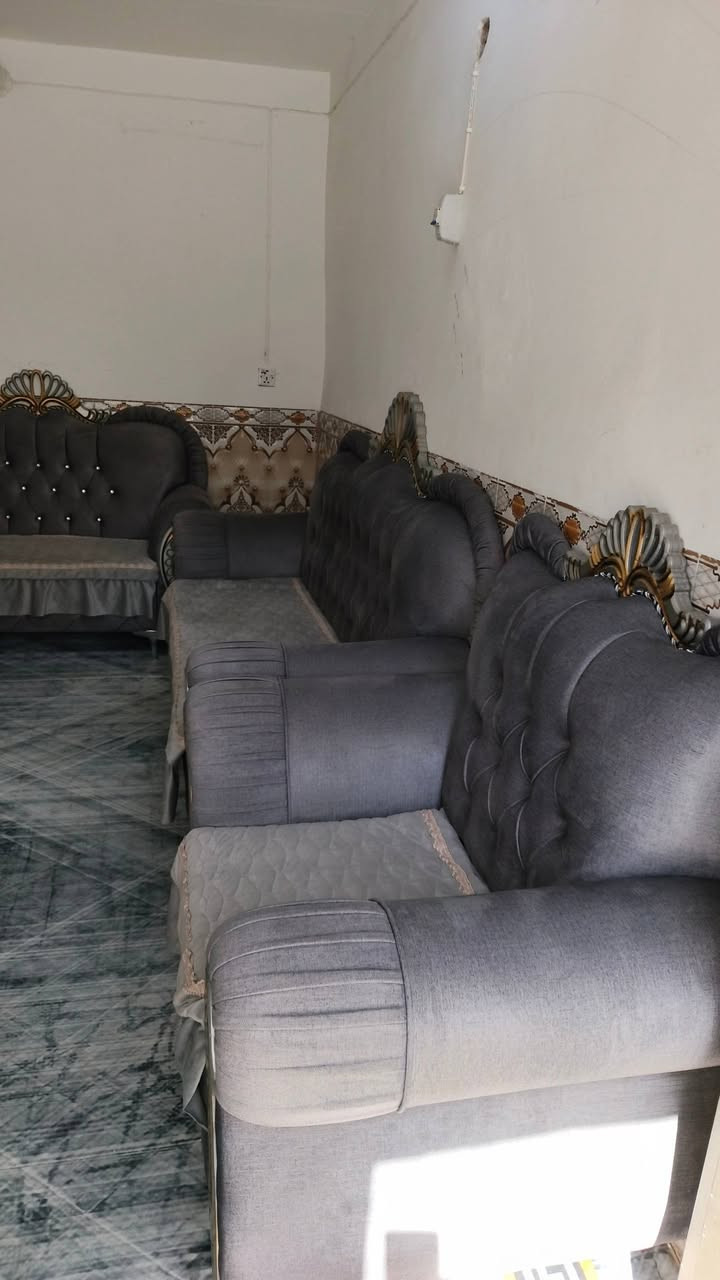 قنفات درجه اولى ضمان المعمل 5 سنوات. 
استخدام جدا قليل. 
السعر 800 وبيهن مجال مكاني نجف


**إذا كنت صاحب هذا الإعلان وتريد حذفه لأي سبب، رجاءا أرسل رسالة إلى الدعم الفني**