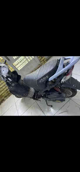 من رخصه الادمن دراجه كامكو v1 كايمه ابيع كوم حديد مكاني بغداد للاستفسار ***********
