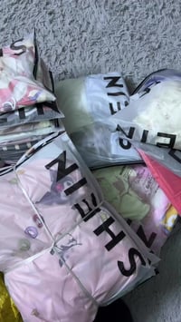 ملابس • للبيع