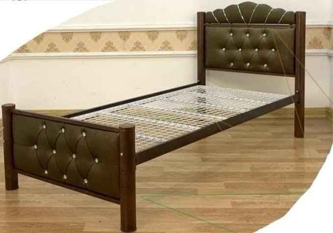 سرير نفر 

 سرير حديد قوي وجاهز للاستخدام.

قياس السرير 90*190سم

مناسب للي يدور شي مرتب بسعر مناسب.

 السعر 70
متوفر خدمه توصيل بغداد, العراق


**إذا كنت صاحب هذا الإعلان وتريد حذفه لأي سبب، رجاءا أرسل رسالة إلى الدعم الفني**