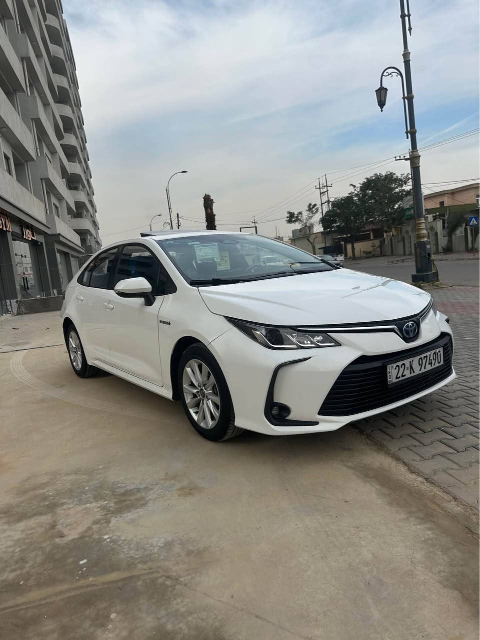 كورلا هايبرد موديل ٢٠٢٤ ماشي ٤٢الف كيلومتر 
شكل خليجي بيها جامرلغ سائق صبغ شبر بل بونيد بدون دواخل حتى ممفتوح 
*********** كركوك, العراق
