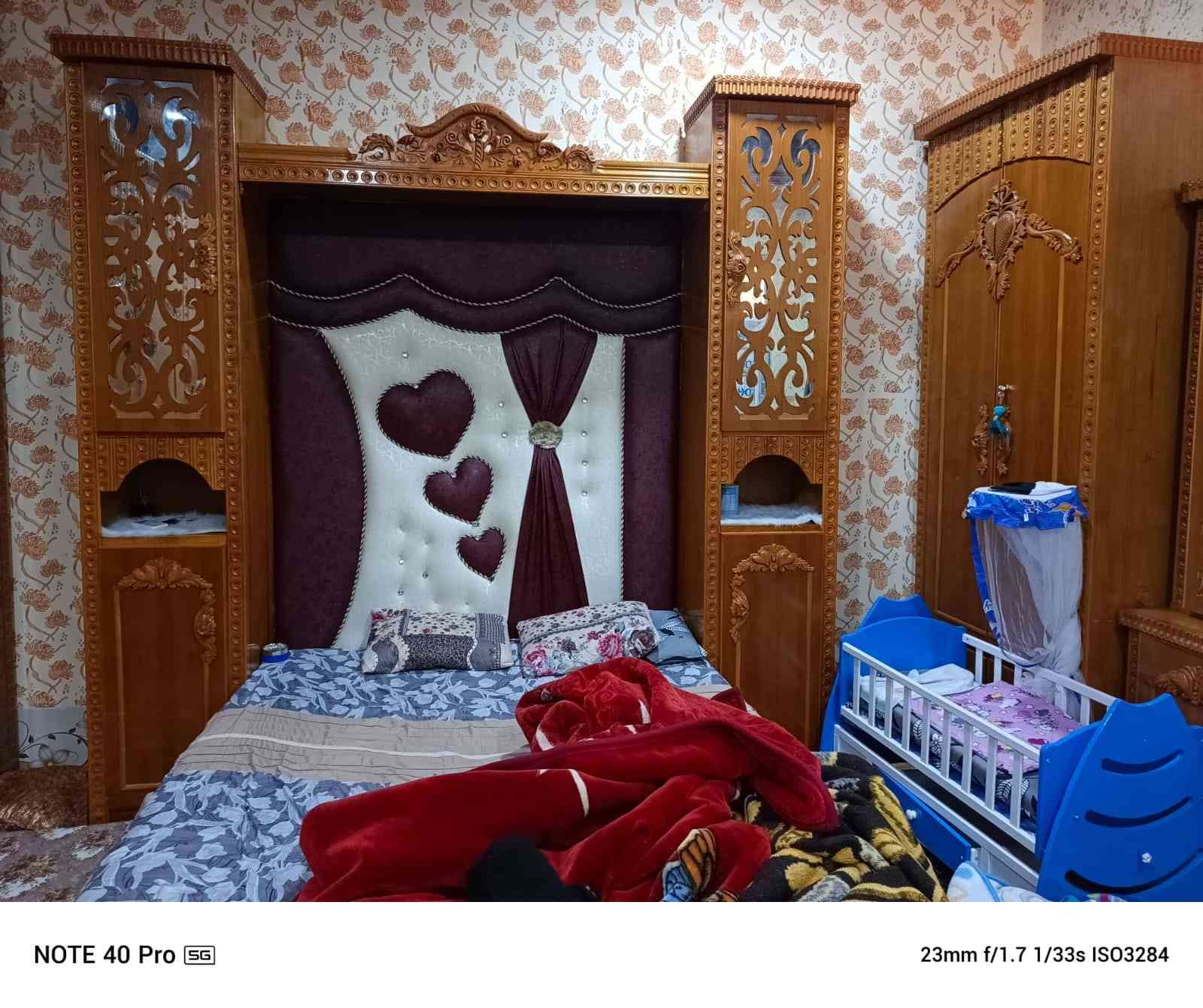 عندي هالغرفه للبيع من عدل قنصور  550 موصل ***********
