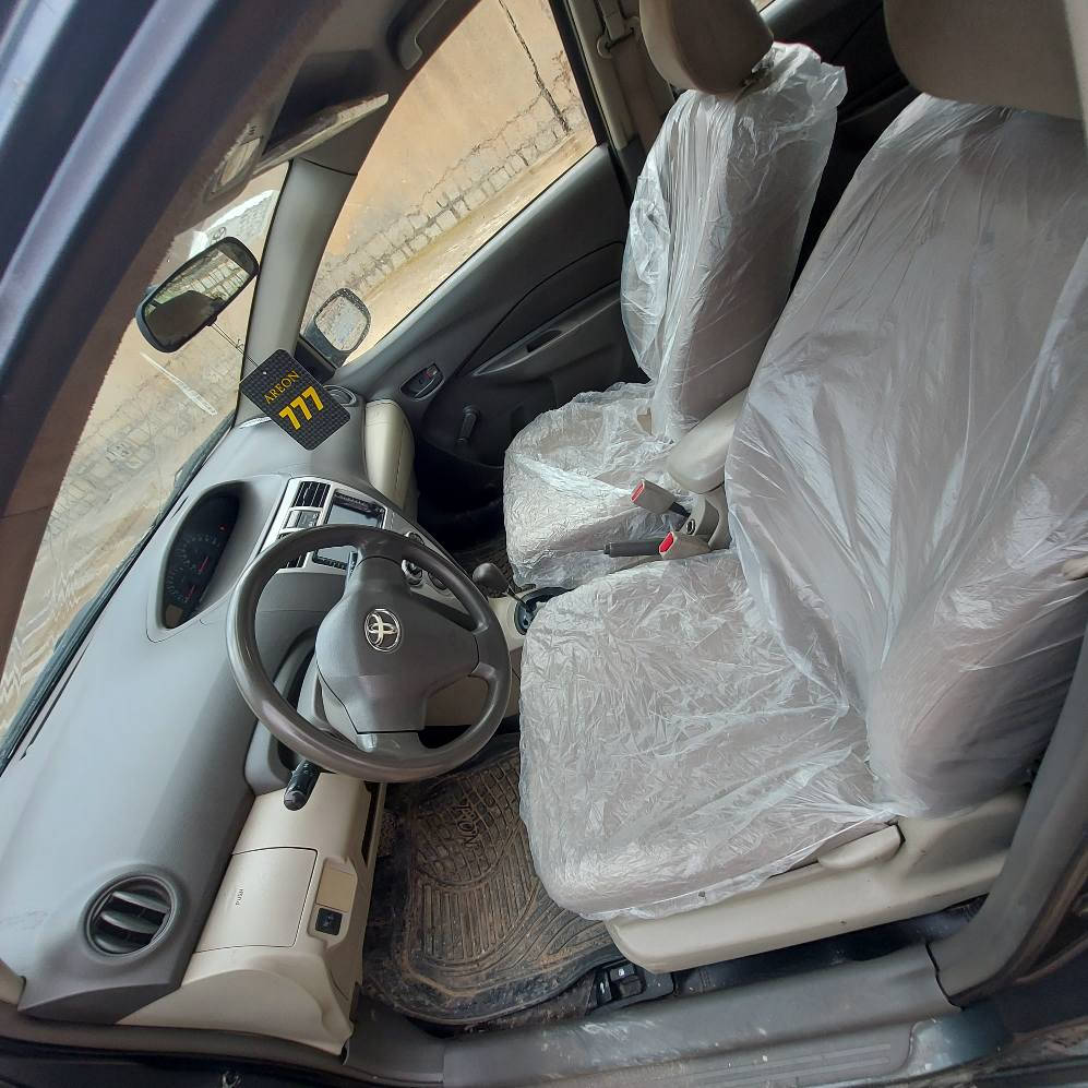 يارس ٢٠١٢ ئؤتؤماتيك
سةنةوي ٢٠٣٠ .هةزةي مانكي ٦
كيرو  مةكينةي 2nz بةشةرت 
سيوج شغال و تةبريت بةشةرت
ويل كةب و دبل كيج
بي بؤياخ و بي سارد وبي كالبونةوة 
رقم سليمانية 
*********** دخان, السليمانية
