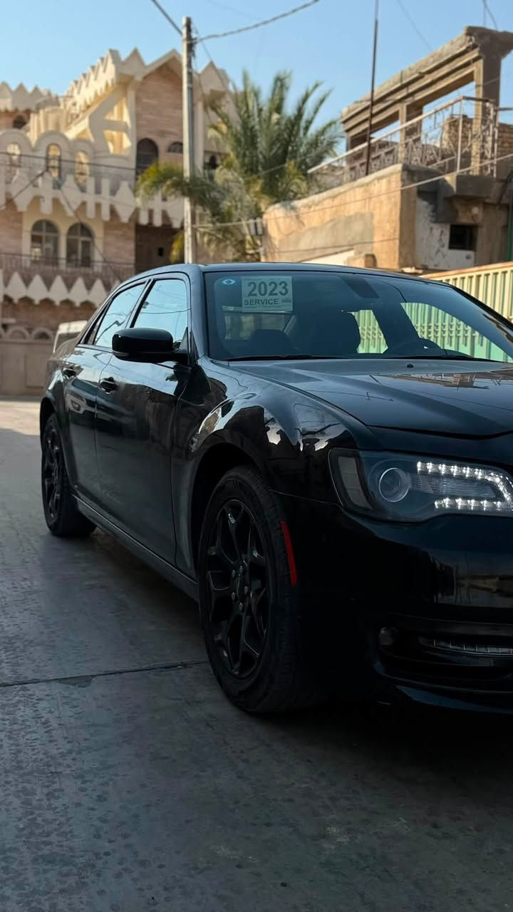 Obama 2023
اوباما 2023امركيا 
حادثها جاملغ وبنيد وبلعراق جاملغ امامي 
سيارهs
سياره جاهزه من حداديه تبريد صدر
محرك كير كله كفاله
سياره ماشيه33
سياره حلوه 
مكان السياره واسط النعمانيه
السعر 240
هـ***********
***********
