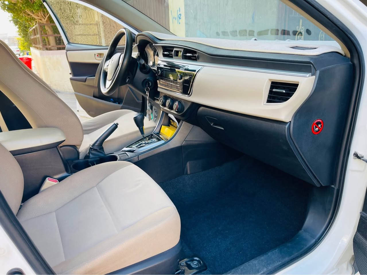 توێتا کرۆلا خلیجی سفری ئێرەیە SE
مۆدێل/2015 مەکینە گەورە (20) مەرغوب دوو سوچی ماوە 
مواصفات/ناوزەرد-ECO-ABS-حاسە -تەعدیل سورعە... 
بۆیاخ /یەک چەمەلوغ و یەک پەلە بێ زەربە بێ ناوگرتن لە سۆنەر دیاری کراوە دەعامیشی بۆیاخ نیە
سەنەوی تازەیە مەرجی تازەیە بەڕادی تازەیە بەناوی خۆمەوەیە 
کم/78000هەزاری حەقیقی چووە هەموو گیانی دەقی بیلادیە نموونە لە جوانی و پاکی -
گێڕو مەکینەو تەقەو ڕەقە هەمووی بەشەرت 
سعر/پەیوەندی بکەن 
*********** السليمانية, العراق
