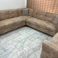 ديوان • ٩ مقاعد • نضيف