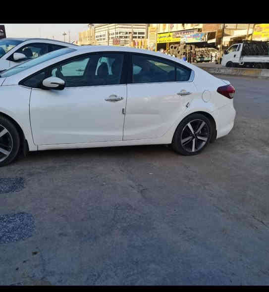 سلام عليكم. كيا فورتي  موديل 2017فئه EX   وارد أمريكي حادثه موضح بصور
محرك GDi 2000
بصمه تحكمات ستيرن
كشنات تدفئه،
3وضيعات قياده
مري شفط  ترحيب صندوق

تبريد قطعتين
السعر 115 بيه مجال
اتصال *********** بغداد
