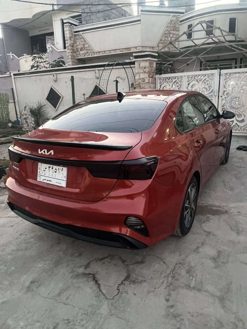 السلام عليكم فورتي 2022 للبيع لون مشمشي مميز رقم بغداد معوقين بعد 10 اشهر تصير حره حادثها جاملغ وبنيد بدون دواخل وباب السائق بي صبغ اثر الحادث مال امريكا السعر 135 وبيها مجال بسيط  مكاني بغداد البياع ***********
