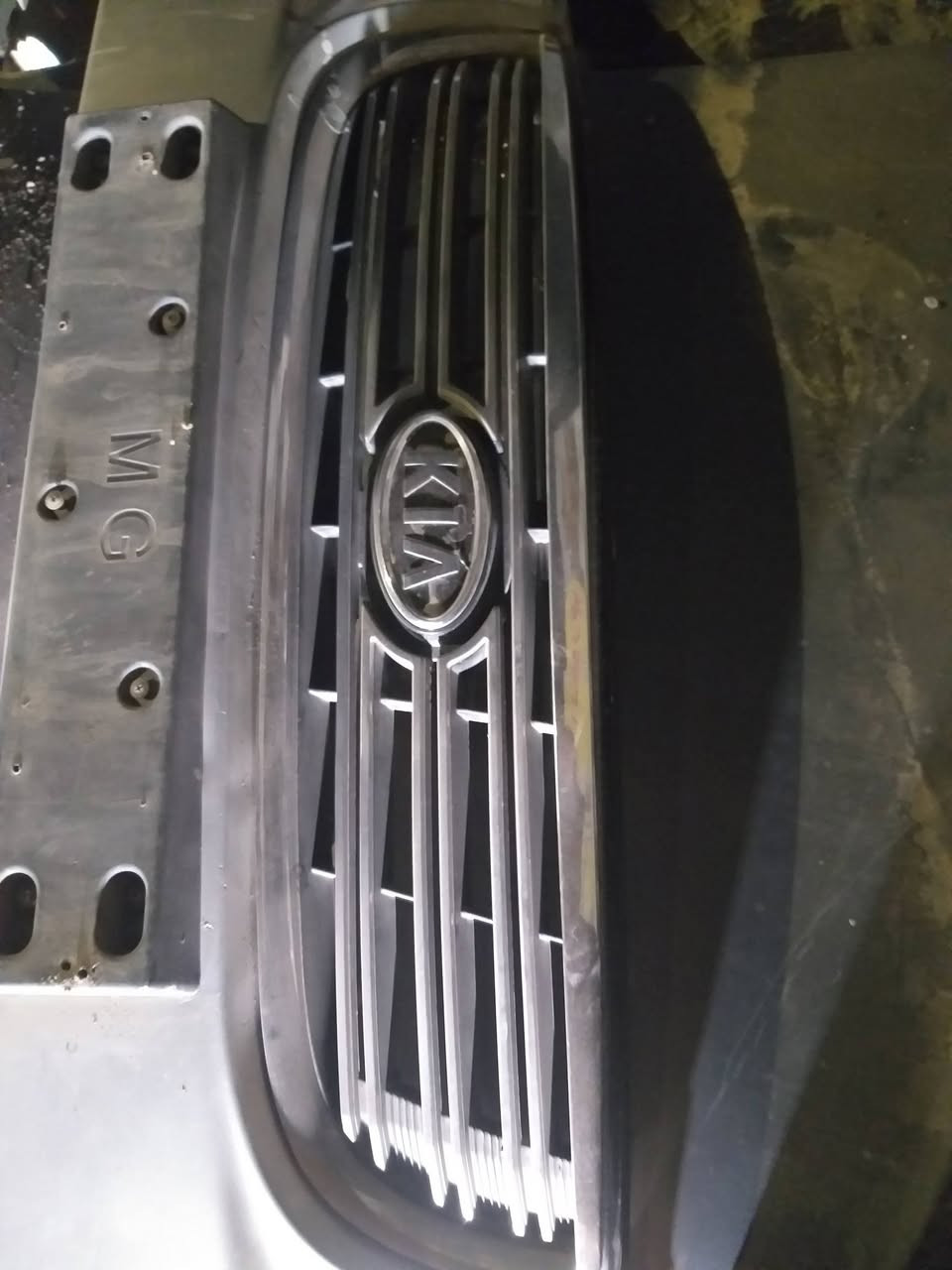 سلام عليكم غراض اوبتيما للبيع دعاميه أمامي شباك  مكان ذي قار رقم ***********
