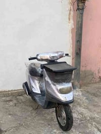 ماطور ياماها نضيف جدا كلشي كبس وبلادي  (فقط صلنصه تجاري )انطيك بشرط سع...