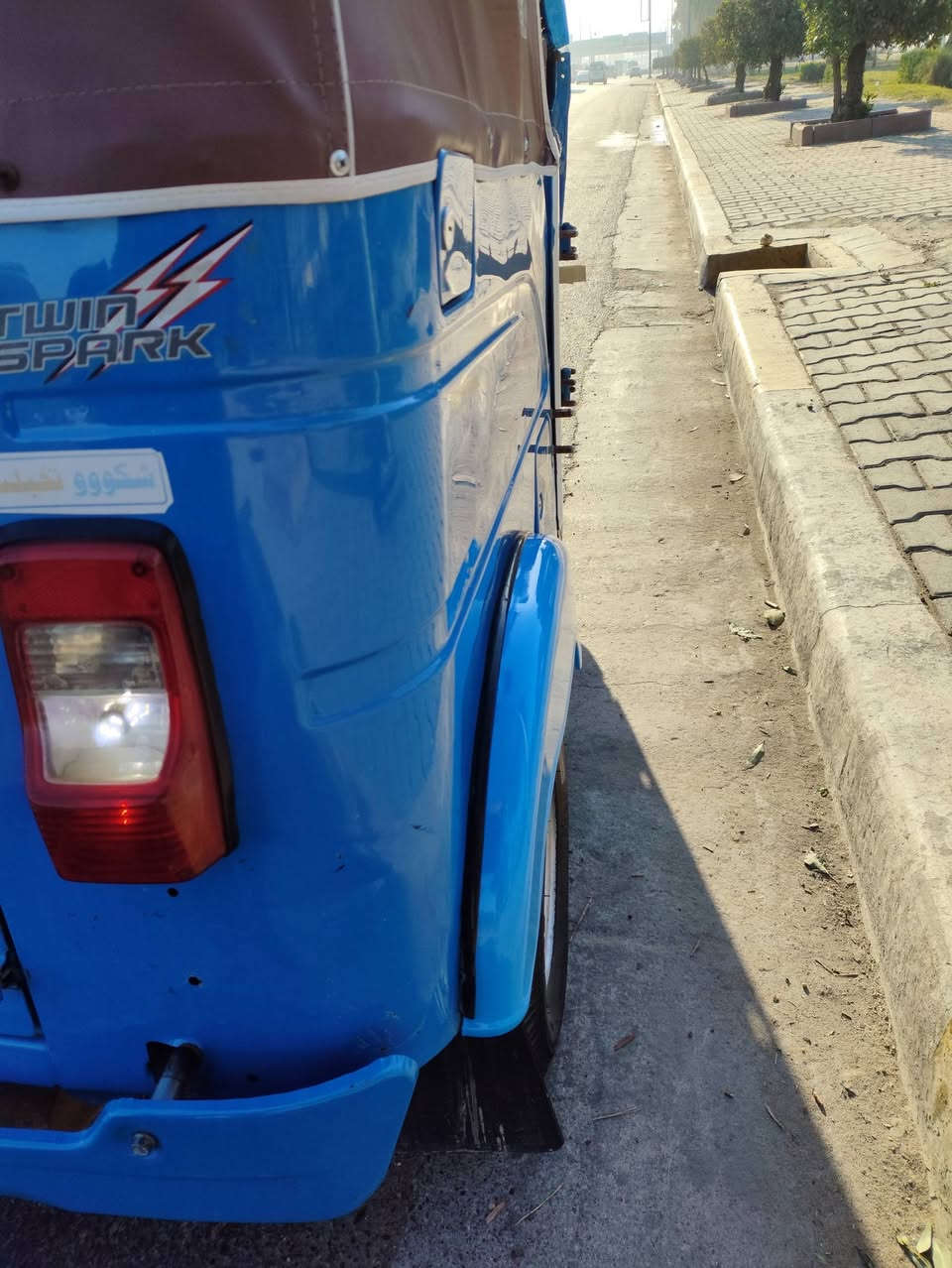 سلام عليكم
تكتك21 شهر2 
أوراق7 المصطفى 
تكتك بيهه صفحة معمره اليسره 
مكينه لا تنقسم ولا تبخير  مكفوله 
خياسات  ماكو بس نكادات بسيطه 
البياع  حي التراث
***********
