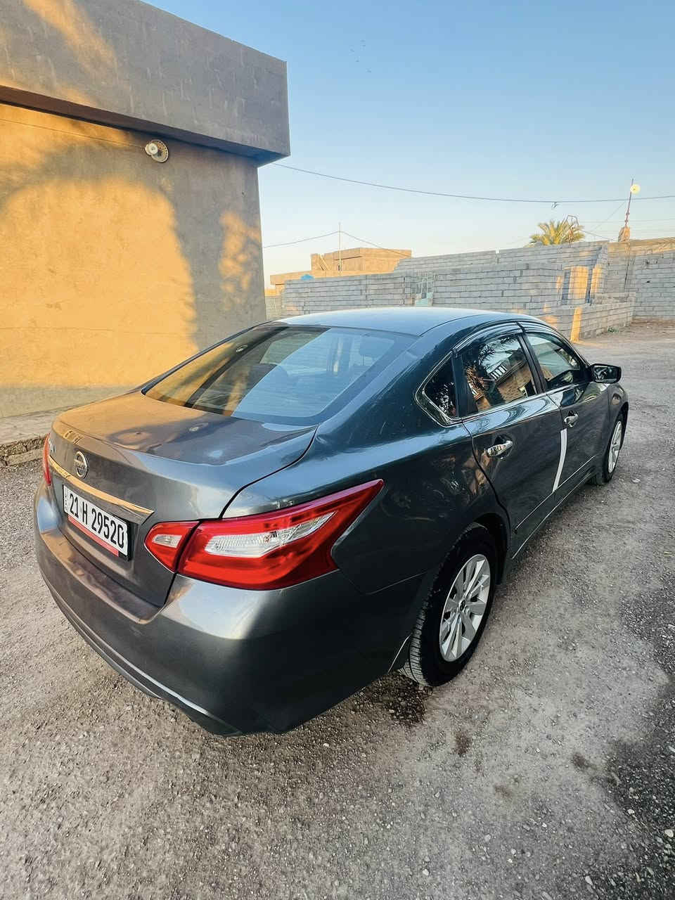 اقرأ المنشور زين قبل الاتصال نيسان التما 2016بسعر مناسب(96)
رقم سليمانية سنوية وهزة جديدة ل29 وارد أمريكي ضررها جاملق امامي وباب السائق من دون دواخل وشواصي وبالعراق صار بيها ضرر جاملق خلفي السايق كير ومكينة بشرط مكفولات السيارة ماشية 179 تبريد تدفئة +تخم تاير كله جديد .
***********إتصال فقط غير متواجد ع الفيس
مكاني ديالى/حمرين
