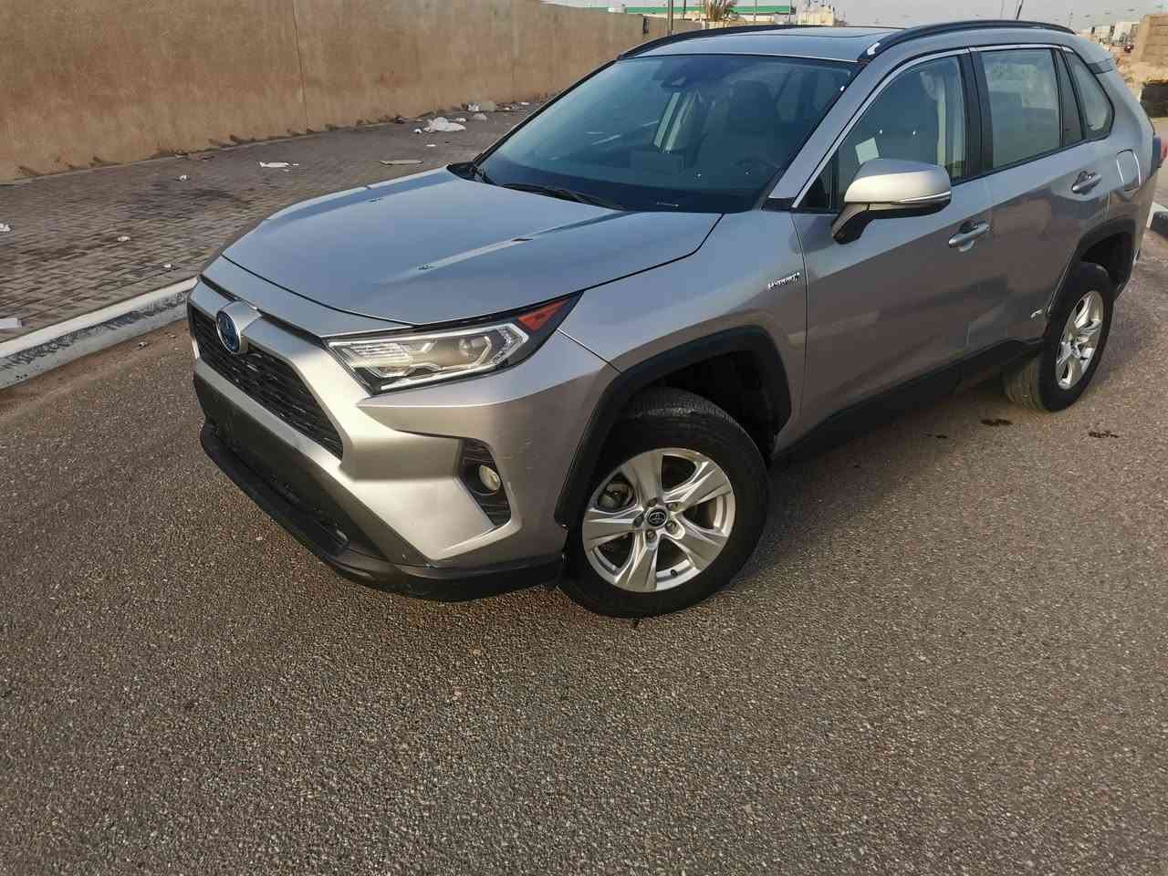 🔴🔴للبيع فقط🔴🔴
RAV4✈️
الموديل::2021
المواصفات::XLE
هايبرد🔋
فتحة سقف
باب خلفي كهربائي
رادارات خلفي امامي ونقطة عمياء
فور ويل
وبعد هواي مواصفات 
الضرر::بابين مبدل وصبغ جاملغ خلفي (جهة السايق)
الممشى::14 الفmi فقط
[[البجم كبس]] 
تشغيل عن بعد 
وارد امريكي 🇺🇸
الموقع::البصرة  
السعر::185وبي مجال 
للاستفسار::***********
