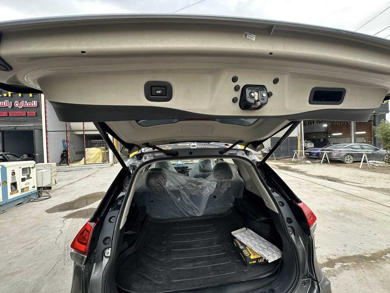 سلام عليكم
نيسان روج مديل 2019 وارد امريكي ربع البنيد صبغ 
مواصفات SV فول الفول جنطه كهرباء بنراما كشنات تدفئه كشنات كهرباء كشنات خزن هيتر ستيرن قياده ذاتيه حساسات امامي خلفي مرايه هيتر بعد هوايه مواصفات سونار مرفق رقم اربيل تحويل او وكاله سعر 157 $ 
***********
