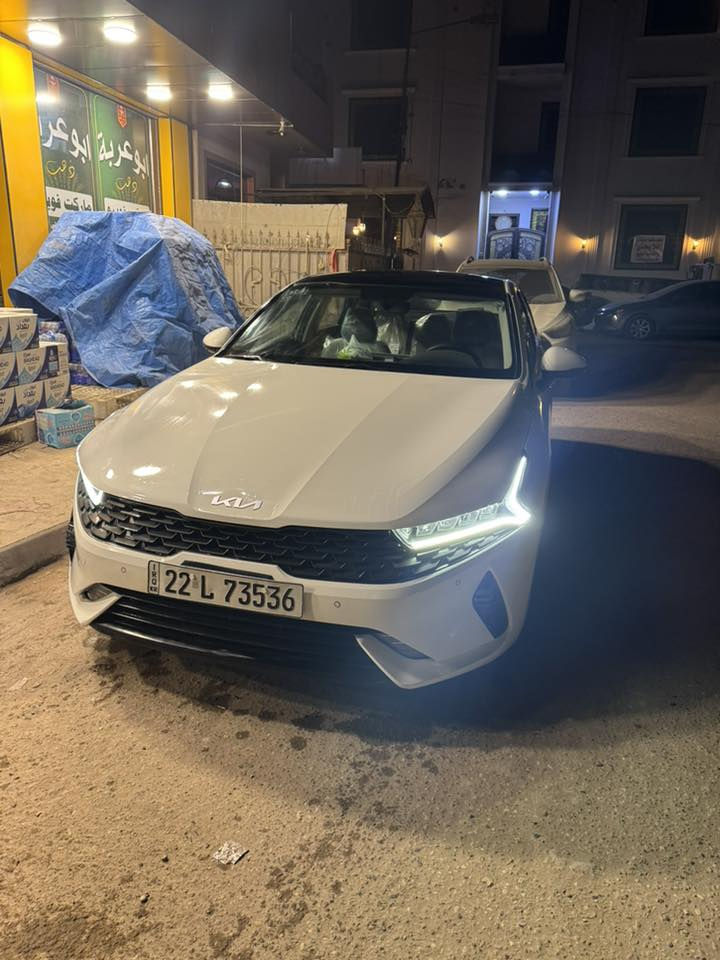 السلام عليكم كي فايف موديل 2023 وكاله نم ماشيه 23 الف السياره جديده جدا فول مواصفات معروفه خليجي بيها بارد بسيط موضح بالسونار السعر 21500$ للاتصال *********** 
مكان / الوزيريه
