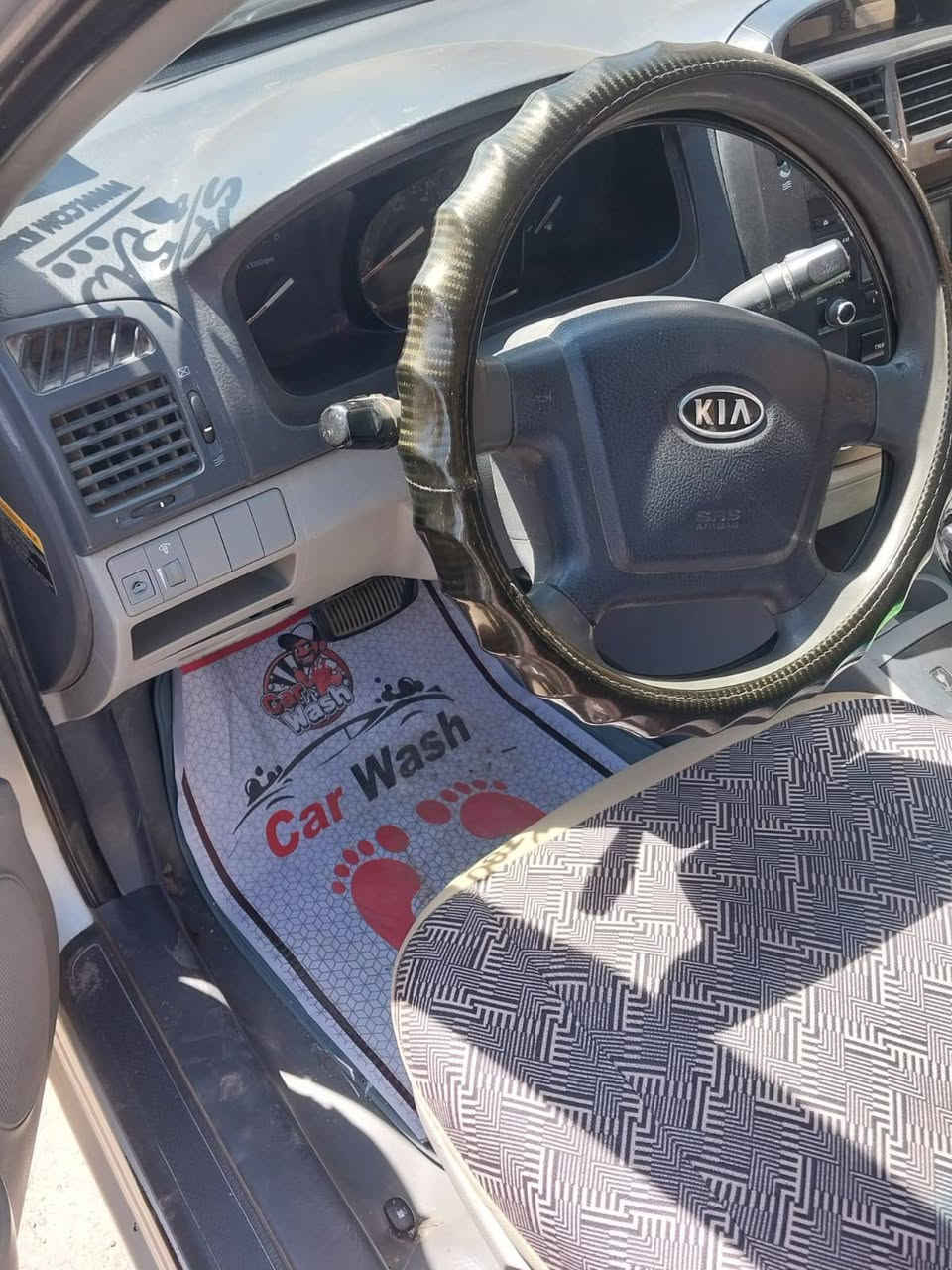 سبكترا 209لون سلفر رقم جديد مكينه كيرتبريد حداديه كامله خير من الله بيهه قطعتين اونص صبغ والدوريات ايضن مصبوغات  ابيهه جراد مكان بعقوبة ***********سعر 85
