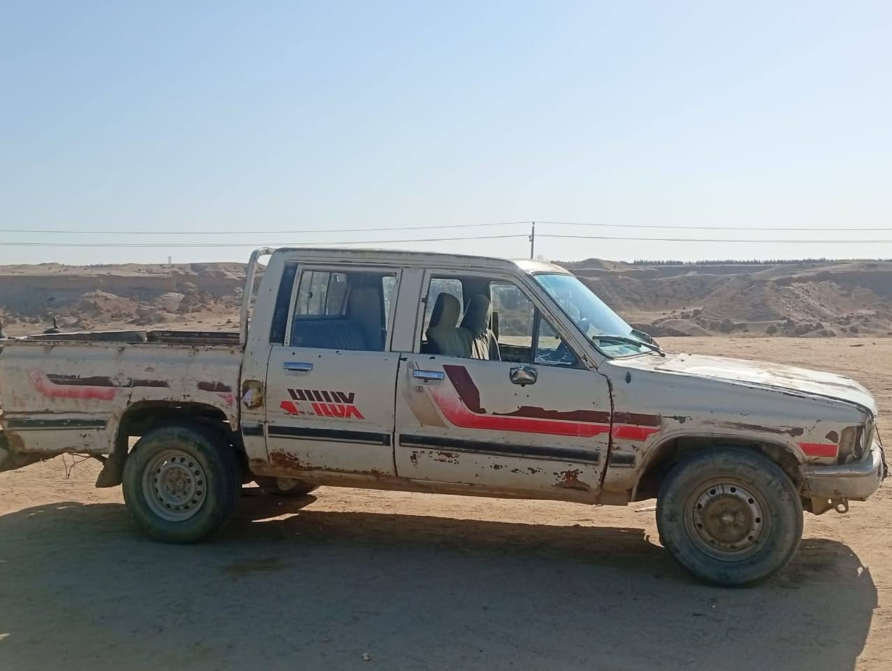 السلام عليكم تويوتا موديل 85 سعرها 20 وبيها مجال رقم ذي قار صدامي راعيها موجود ***********
