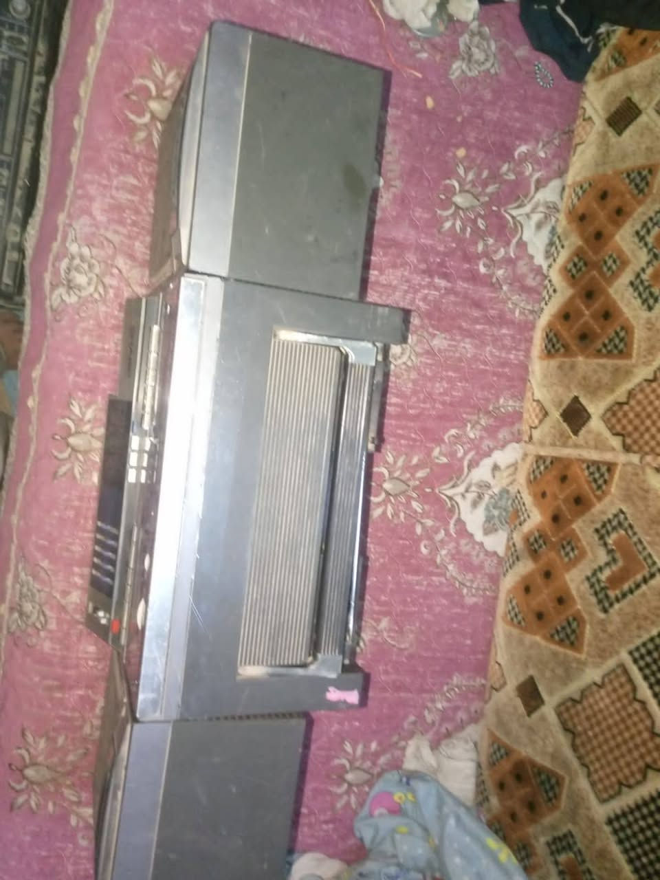 السلام.عليكم مسجل راديو ياباني شارب ابيع فحم محوله محروكه فقط كامل مكاني حي الرئاسه مال عبيدي لا يوجد توصيل أو مراوس بمسجل يرهم سعره ٤٠ لاف


**إذا كنت صاحب هذا الإعلان وتريد حذفه لأي سبب، رجاءا أرسل رسالة إلى الدعم الفني**