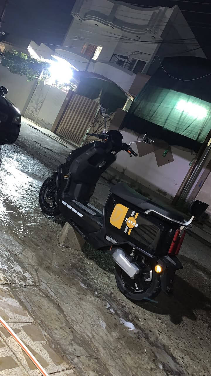 للبيع وحش الكون مستخدم ٣ اشهر بطاريات ٦ مسطره شرط كلو فحص ماطور جديد يحتاج فقط طفاريه كدام والباقي جديد ونضافتو كدام العين مكاني حي الوليد ***********

