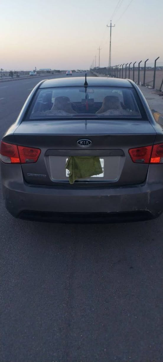 سلام عليكم سيراتو خليجي الشكل القديم مكفولة ما الجاملغ المامي بجهت السايق مبدل باسمي مشروع وطني السعر 98 الرقم *********** (مراوس أو بيع)
