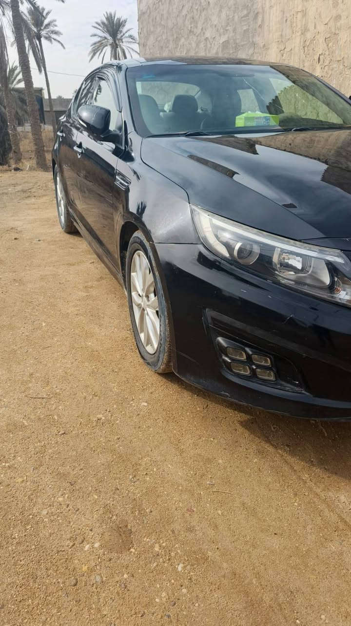 للبيع ،،،،،
كيا اوبتما 2015 أمريكي ،،،،، فول ،،،،، مواصفات ،،،، 
كير محرك حداديه  تخم تاير خير من الله مواصفاته معروفة السياره باسمي سنويه 27 مكان السياره طوريج السعر المطلوب 128وبيه مجال ،،،،السياره بيه قطعه تبديل وبيه طخه بالجنطه ،،،***********
