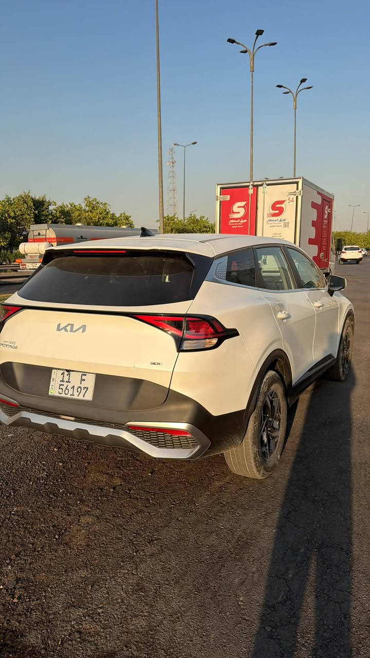للبيع او مراوس بسبورتج موديل 24 او 25مع اعطاء الفرق
سبورتج موديل 24 دخول جديد باسمي 
ماشية 15الف 
مواصفات عاديه 
السعد 210 وبيه مجال


**إذا كنت صاحب هذا الإعلان وتريد حذفه لأي سبب، رجاءا أرسل رسالة إلى الدعم الفني**