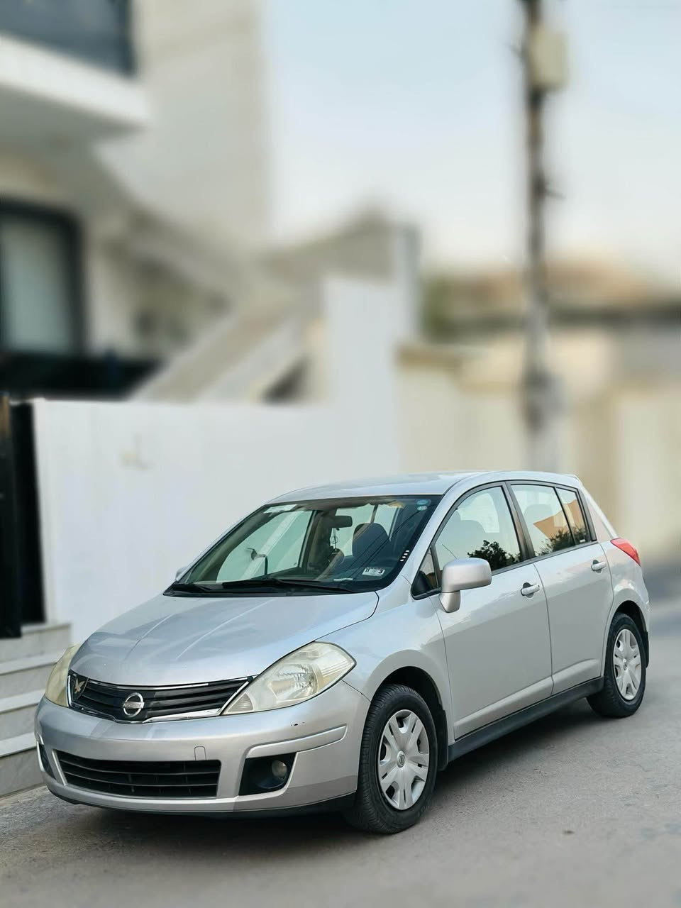 ڤێرسا 2012 دووپارچە بێناو مەکینە 18 گێرو مەکینە نەکراوەتەوە بێمەسەرەفە تەربرید لەسەر سویچ کارەبایی مەزوبوت ەک دینار مەسروفی نیە تازەپێشی توند کراوەتەوە لەجوانیدا نمونەیە کەم ڕۆیشتوە لەچاو مۆدێلەکەی

0750 6409320 رانية, السليمانية
