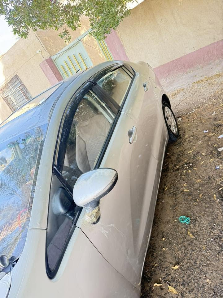 كيا ريو 2014  جاهزه السياره ونصيفه كير ومحرك وتايرات 
القماره واكعه عليهه سقيفه رقم اربيل 
السعر 58 وبيهه مجال بيع مال محتاج 
مكاني النجف 
*********** اتصال  وواتساب
