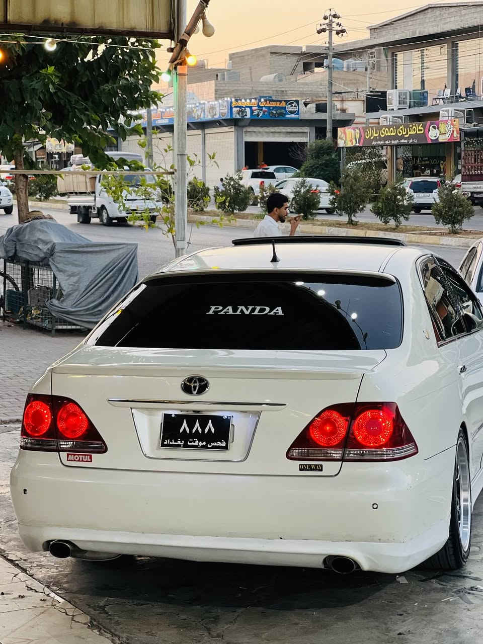 شاهینە (مووس)184
سڵاید
هیتەر
کامل مەسرەفە ڕۆنی مەکینەو هایدرۆلیکی گیڕی تازە گۆڕاوە
بئ چاڵ و شوختە
سەقفی وەکو شوشەیە
تەبرید ساردو گەرم مەزبوت
بریکی بەستراوە
دەعمو لیدراوی و کەفەر گۆڕاو ڕەقەم شانسی بەشەرت 
کۆدی بۆ کراوە خاوەن کۆد مەوجودە.
شوین عەربەت
نرخی 82 گەڵاو معامەلە
*********** ڤایبەرو واتس ئاپی لەسەرە 
***********
