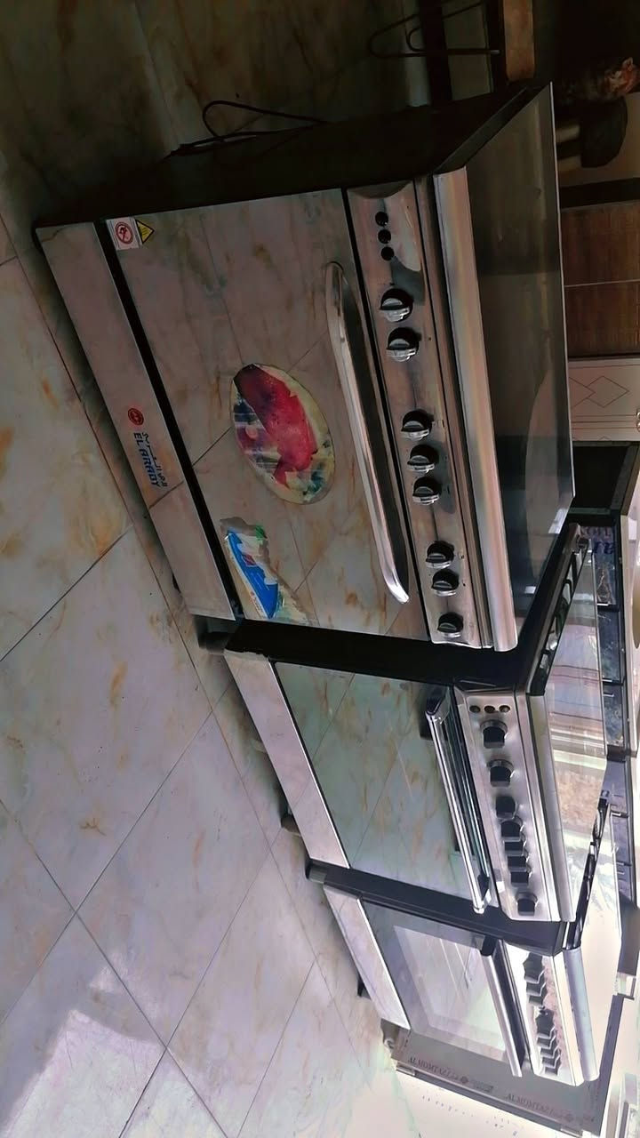 وصلت طباخات  وسناگات التحرير شارع جامع الصديق معرض ومزاد الجوهره مجاور محطة النبع الصافي ***********
