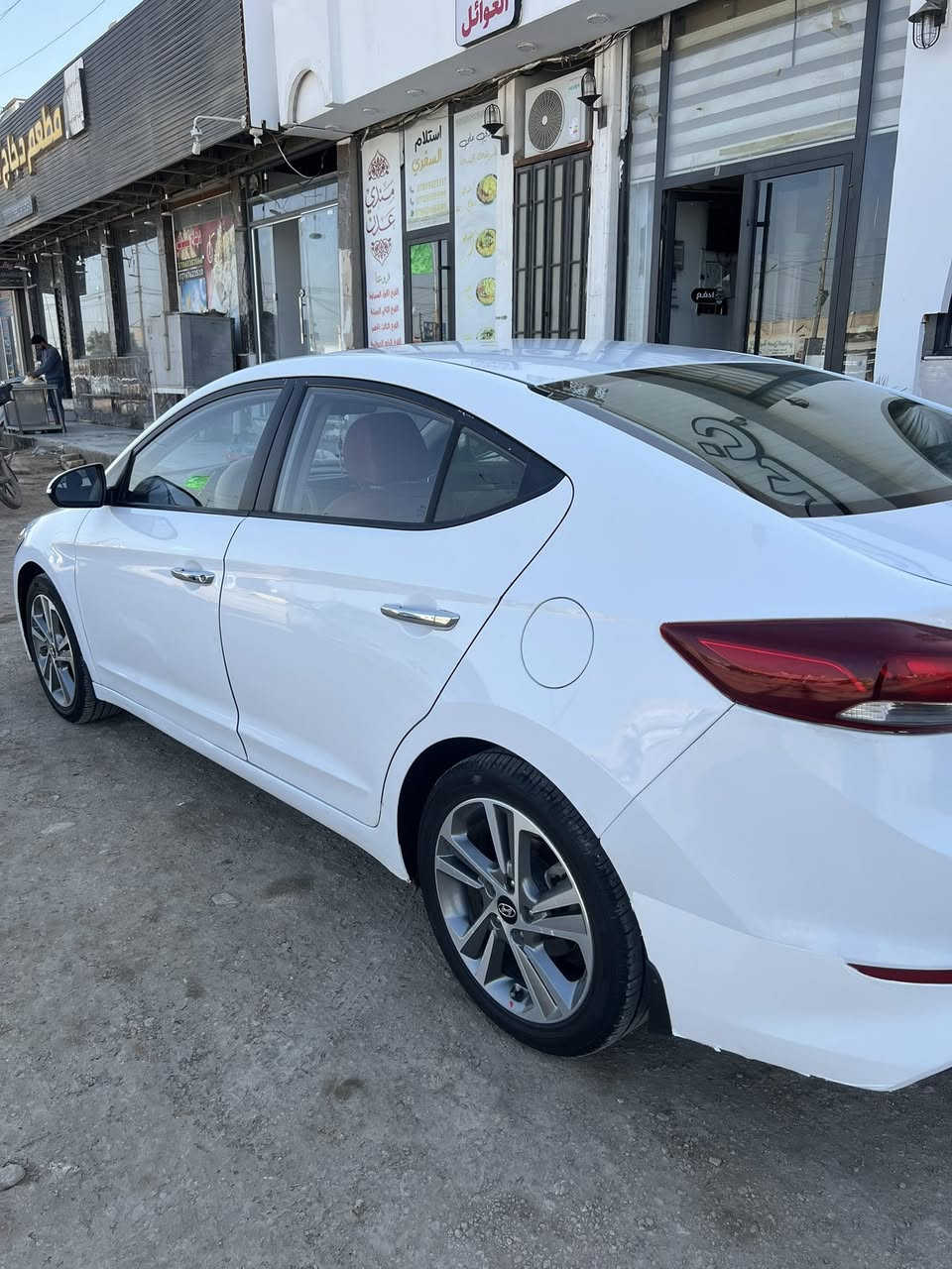 رمضان كريم انشاءلله النترا 19خليجي فول مواصفات السياره نضيفه كلش تغيير ثنين بيبان  نفس الون واكفه وستوته ضربته ***********
