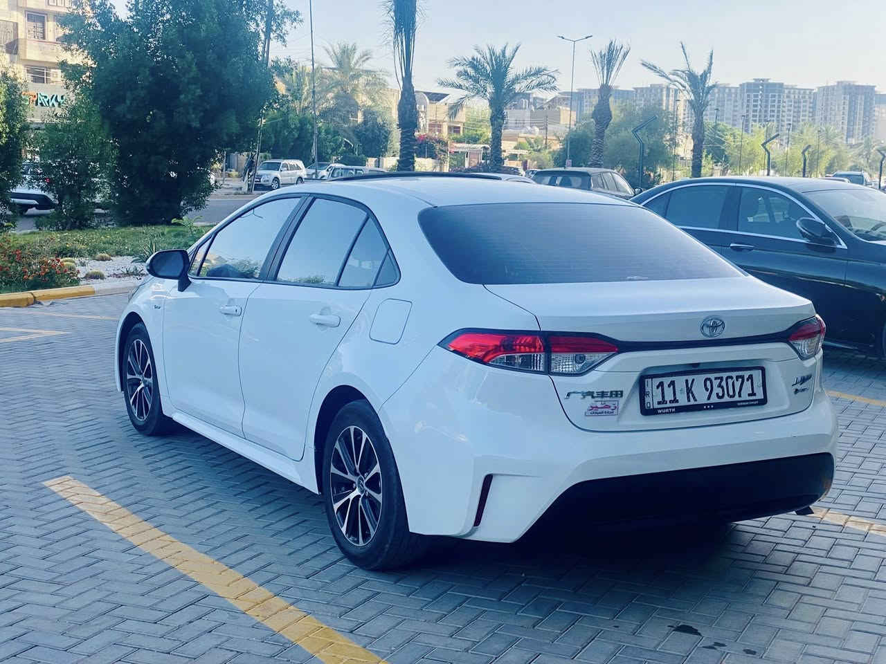 كورلا  2025  محرك 1800 هايبرد HEV رقم بغداد بسمي السيارة

ماشيه 29 الف بحالة زيرو سيارة جديده

❇️محرك 1800 هايبرد شحن ذاتي 

❇️فتحة

❇️بصمه + دخول ذكي 

❇️كشن كهرباء + جلد احمر و اسود

❇️هاندر بريك بصمه + اوتو هولد

❇️رادار امامي 

❇️سياقه اليه 

❇️تبريد قطعتين 

❇️تبريد بيانو شاشه 

❇️شاشه ابل كار بلي + كامره خلفيه دواره 

❇️مانع نزلاق + مود درايف +  ايفو مود 

❇️6  ايرباك

❇️حساس لايت كامل اوتو عالي ناصي اوتو + حساس ظغط اطار 

❇️تحكم سترين كامل فول 

❇️لايت زينون + لد صباحي + اشاره لد  

سيار مكفول كفاله عامه 
‏🆘ملاحظة. 
بيها رصعه بداير الجاملغ الخلفي كلش بسيطة

سعر 150$ 

عنواني بغداد 

رقم تواصل
***********
