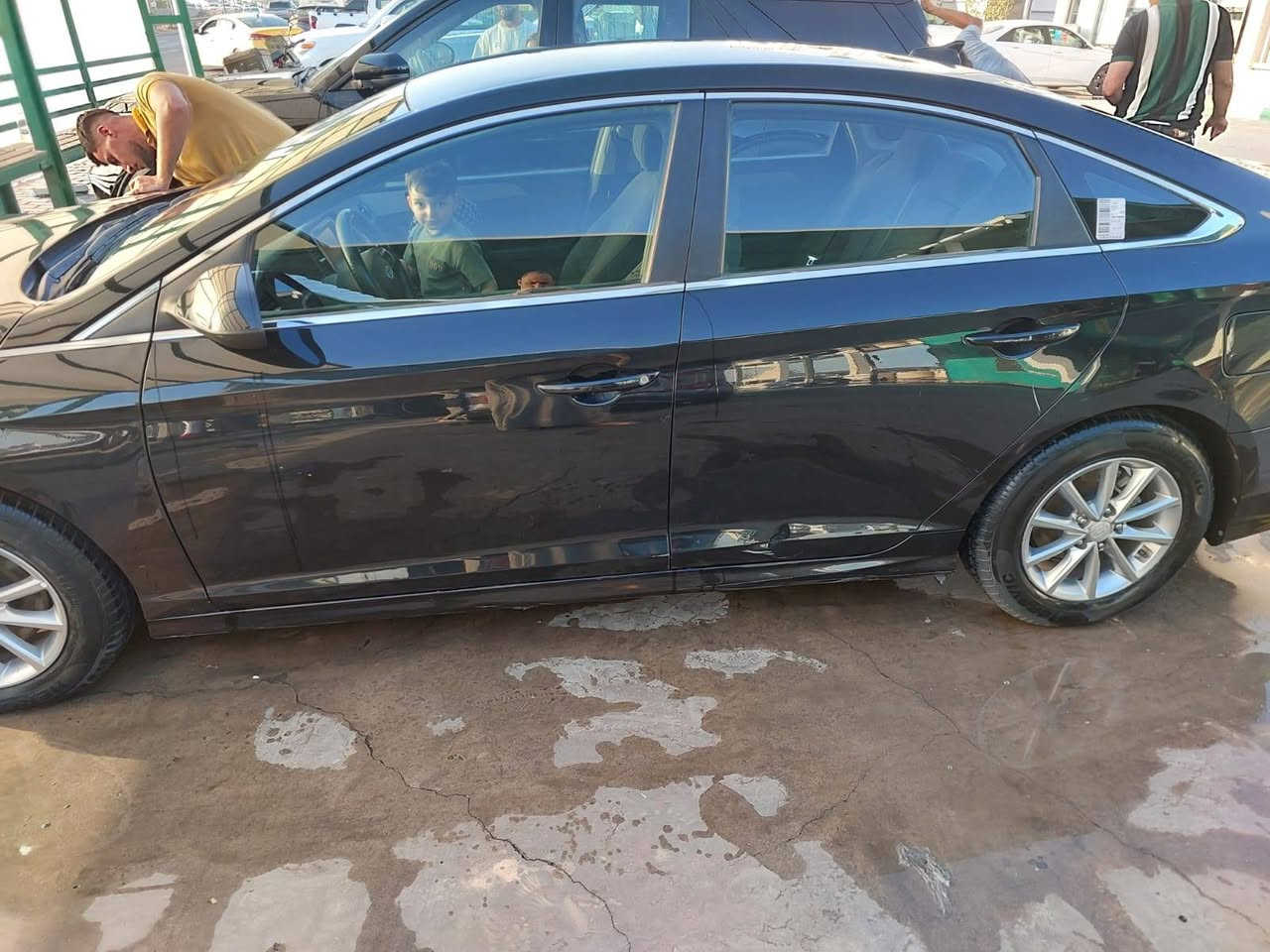 السلام عليكم
سوناتا 2019 للبيع 
وارد امريكي حادثها بنيد كما موضح بالصور 
مواصفات عادية 
محرك 2400 
ماشية 53 الف ميل
رقم بغداد بأسمي تحويل مباشر 
مكانها بغداد الدورة 
السعر 120 ورقة 
***********
