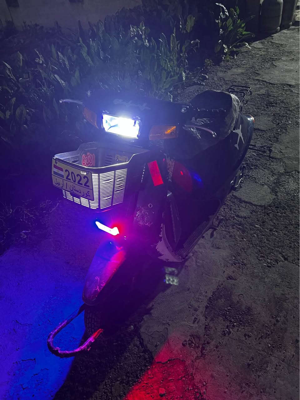 مانتۆر.   بۆفڕۆشتن.       سحر200.          *********** أربيل, العراق
