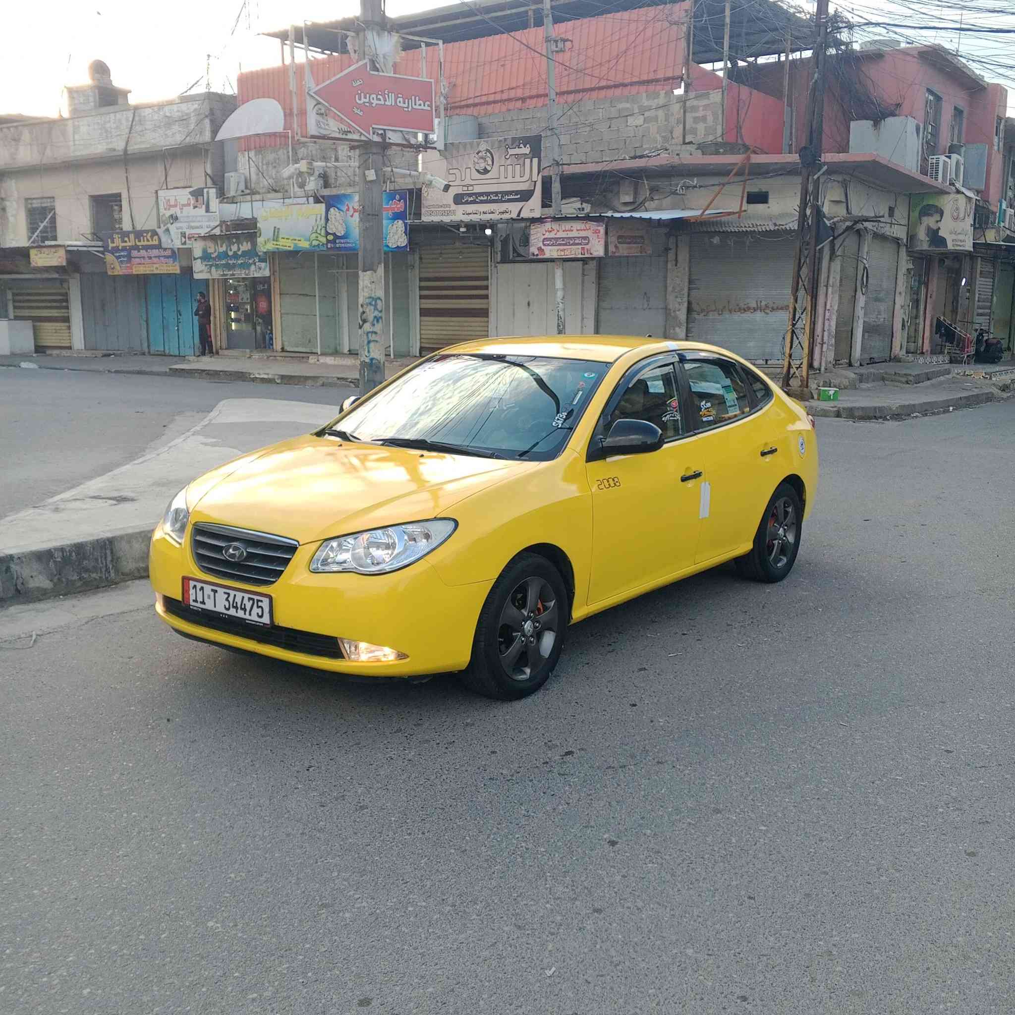 للبيع
النترا خليجي محرك 16 دكشن عالي مديل 8 رقم بغداد مسطرة هيئه غرامه صفر سيارة بأسمي ضررها تبديل جاملغ يسار بدون دواخل وتلقيطات مال تكسي ...ويلكب 16 اصلي تبريد تدفئه كهربائيات سنتر لوك سيارة مايعوزها برغي 
السعر 115 وبيهة مجال 
للاستفسار ...*********** كورك
***********  بيع فقط نقد بدون مراوس
