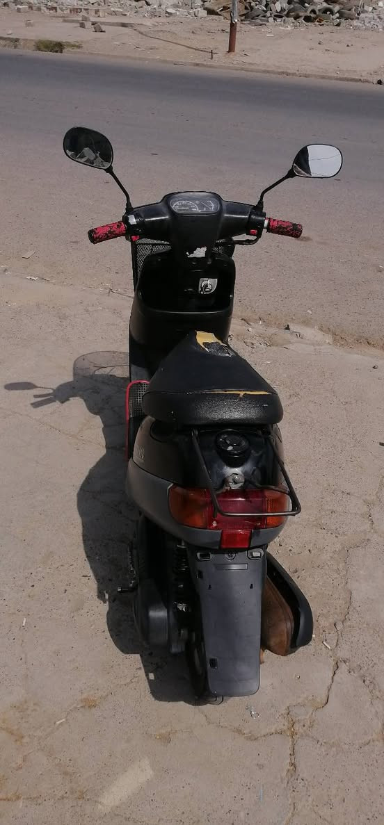 ماطور بوتين دبل سكريتا مال شحن نكره سلف وضع شركه قبغ هندر مامفتوح كهربايات شغال الماطور انضف مما بل صوره السعر ٥٠٠ الاستفسار عل رقم ***********
