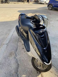 دراجة بريز بغبغاء نوزل نظيفه وجديدة السعر مليون و200 الف المكان المنصو...