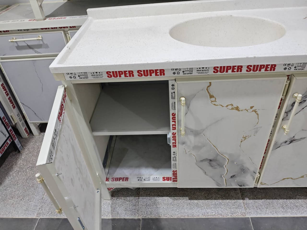 مجمع المرتضى للاثاث
كاونتر جديد مترين ارضي مترين معلق وسنك متر و ٣٠ السنك مرمر 
العنوان الاسكان  الصناعي نهايه النزله الثالثه واكو توصيل
***********
