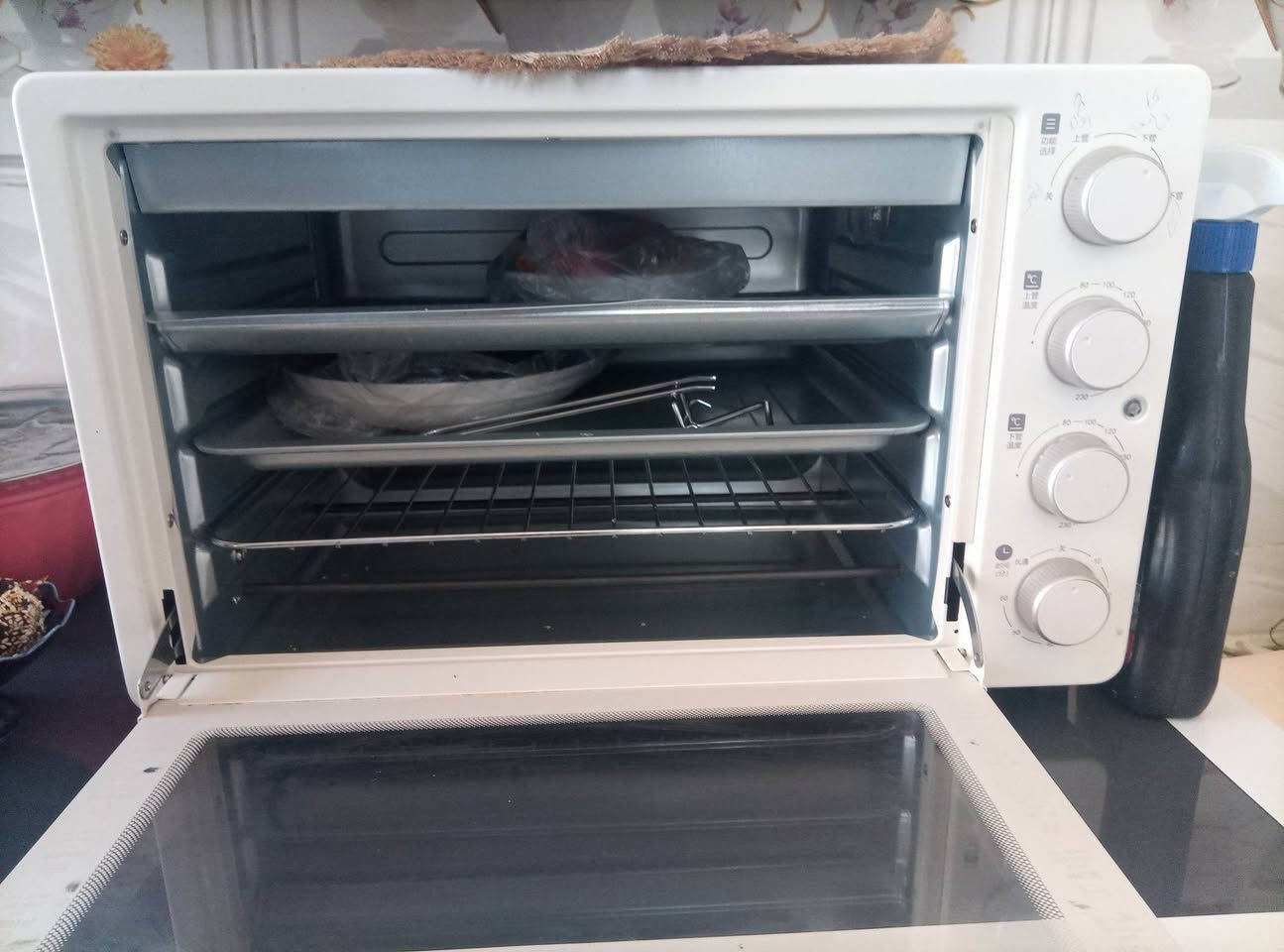 السلام عليكم اوفن للبيع السعر 60وبي مجال


**إذا كنت صاحب هذا الإعلان وتريد حذفه لأي سبب، رجاءا أرسل رسالة إلى الدعم الفني**