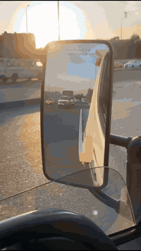 السلام عليكم                                                                    بهبهان للبيع موديل ١٩٩٦
رقم بغداد انكليزي مرسمه كرين بل سنويه بسمي سنويتها لل٢٠٣٠ تنتهي 
١/السياره خاشوكه بلادي +حاضنه 
٢/صدر جديد 
٣/صوندات الكرين والجكات كله جديد 
٤/كلج جديد 
٥/مكينه جديده كير عادي ٥نمر 
٦/فيتبمات ٢جدد قبل يومين بدلتهن 
٧/السياره مكفوله كفاله عامه من صبغ وضربه 
٨/السياره جاهزة ربع دينار مذب عليها كبل للشغل 

المكان بغداد البياع 
***********
