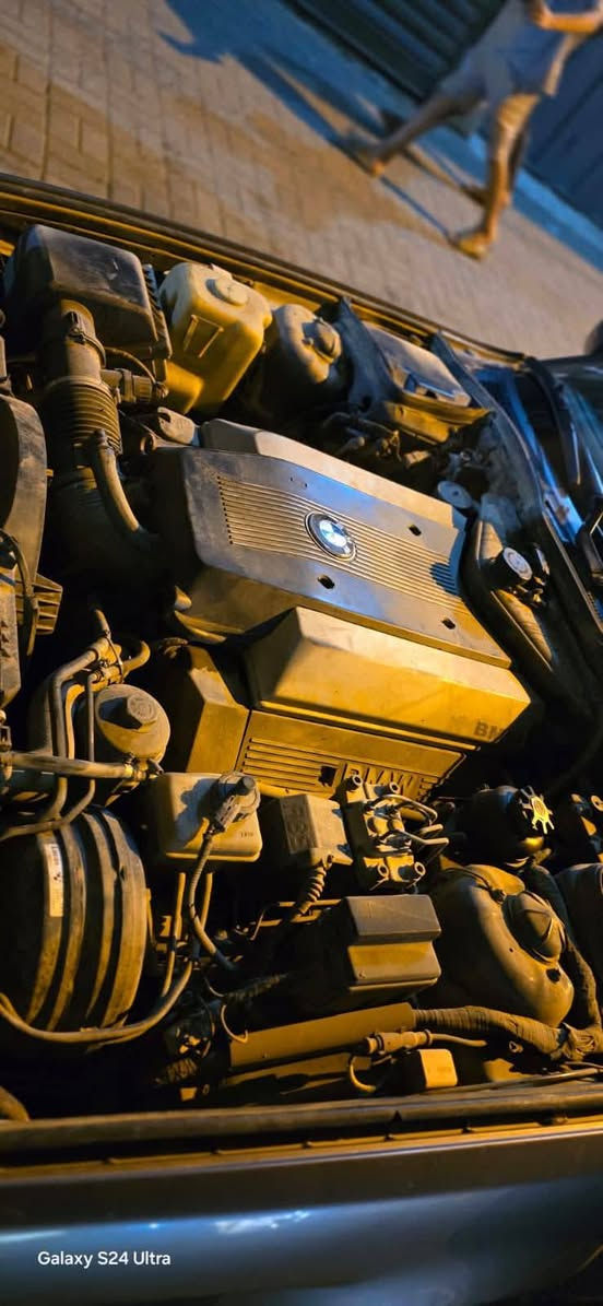 سلام عليكم بي إم موديل 1993 544 أصل 530 محرك 8 سلندر سياره جاهزه مابيه اي نقص ترايك ويين ميعجبك مصبوغه عام اثر جراد محرك كير كهربائيات فول جلد كشن كهرباء سياره بسمي مداور ثاني يوم سعر 60 عنوان بغداد شعب رقم هاتف ***********
