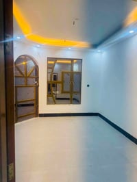 حي الجامعة • ١٠٠م • غرفتين وصالتين