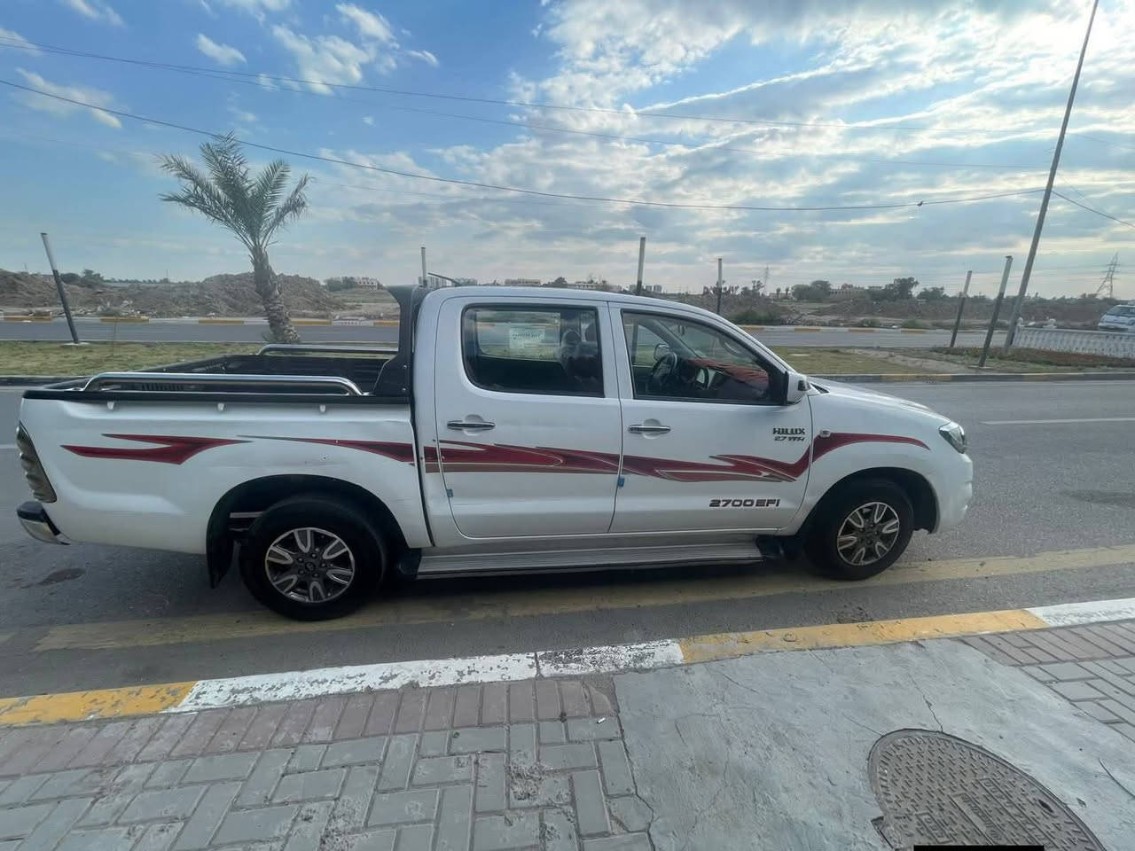 سلام عليكم تيوتا هيلوكس2011 سعودي جملق الايمن مبدل وال دعاميه الاماميه مبدله وباردات قليله بيها رقمها بغداد مشروع وطني
شاصي 12 ماشيه245 ميكنه كير مكفولات تبريد ثلج❄•••سعرها185وبيها مجال ***********
