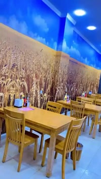 لحم بعجين • بيتزا • توصيل مجاني