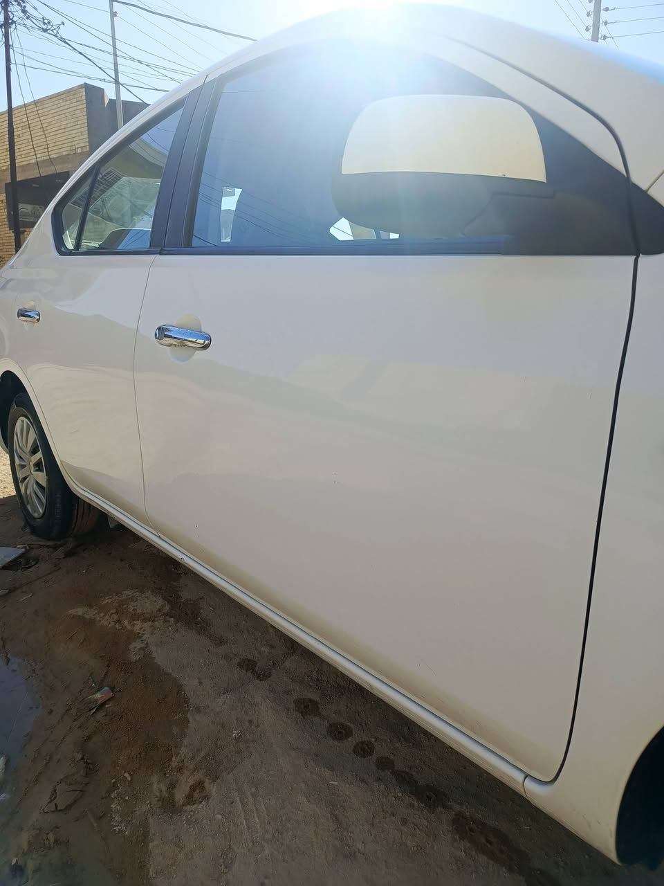 سلام عليكم.
نيسان صني 2020 (( باسمي اربيل )) البليته الزرقاء هندي سيارة نضيفه استخدام شخصي ماشيه 155 حقيقي وقابل للزيادة 

مكفوله من بدي و من تبريد محرك وكير وشرط النضافة مابيها كلشي 

السياره بيها شخط موضح بالصور يم قبق البانزين واكو شلون الرواج بباب العبري اني هم مخلي عليها خط ومصورها اكثر من صورة انتبهوا عليها تعرفون الصني بديها خفيف 

السياره هزتها تنتهي ب 2026 الشهر 10 سنويتها جديده 

السعر 110 وبيها مجال 

اخوان ذكرت كل البيها ان عجبتك اتصل وتدلل 

***********
